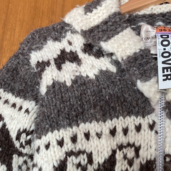 Vintage Cowichan Indian Sweater - Picture 9 of 16